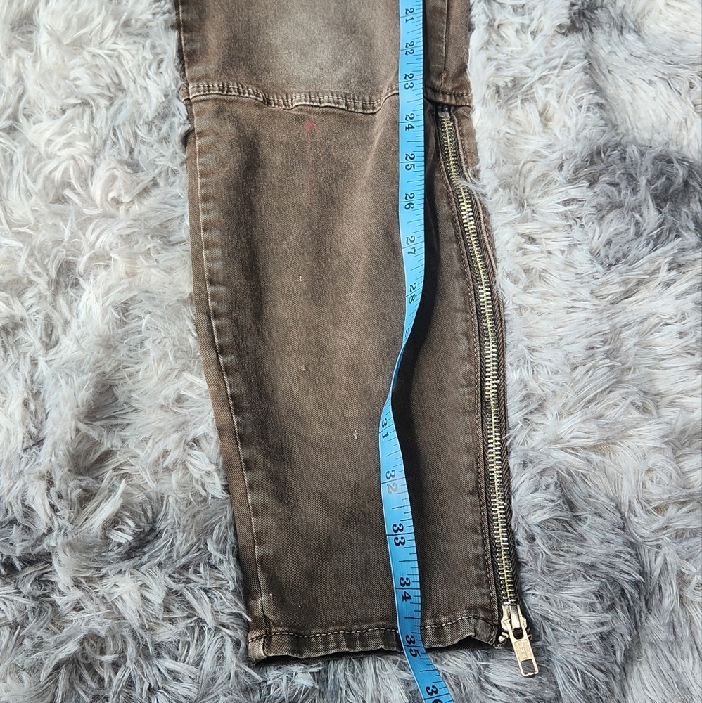 J Brand Jeans with ankle zipper - Picture 4 of 5